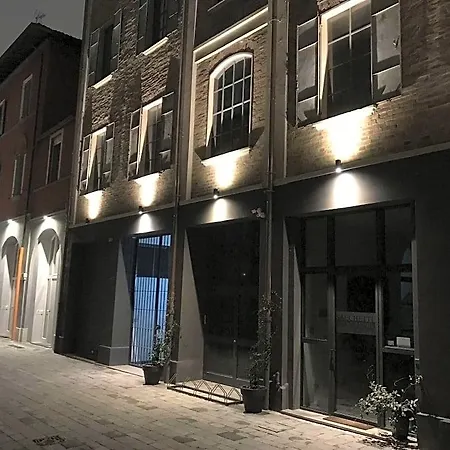 Piumaviola Hotel