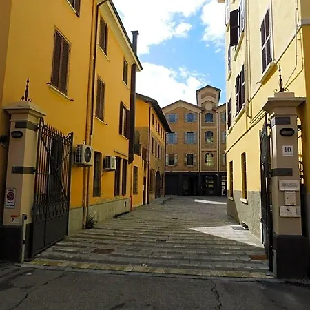Hotel Piumaviola Parma